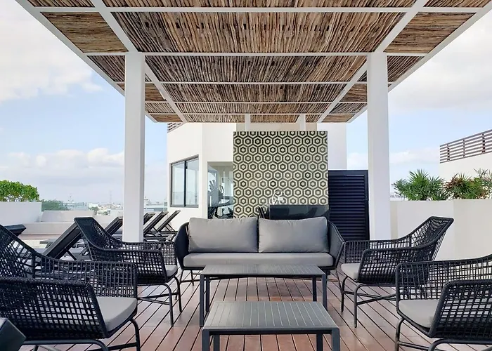 Bahay Chic Design Equipped Fast Wifi